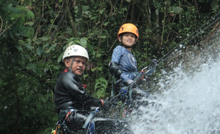 Canyoning Sentul Bogor Petualangan Ekstrem Cuma 1 Jam dari Jakarta