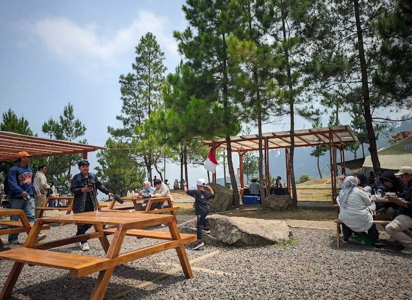 Dari Jalanan yang Penuh Stres ke Humaira Coffee yang Menghangatkan Keluarga