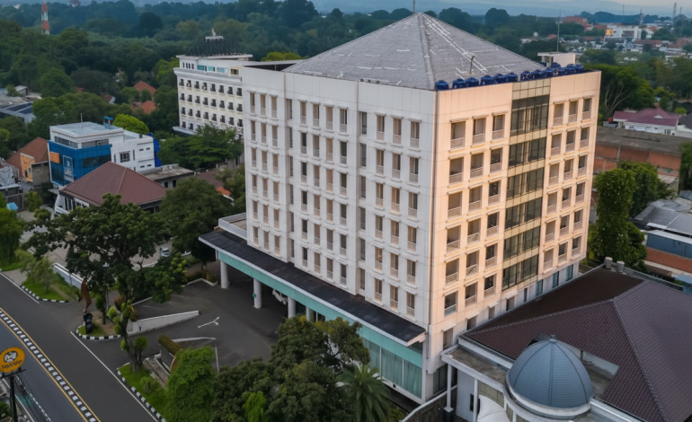 Royal Padjajaran Hotel Bogor Kenyamanan Modern di Jantung Kota Hujan