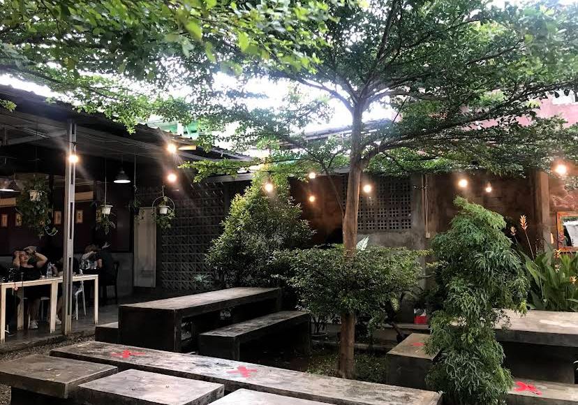 Bukan Hanya Tempat Nongkrong, Cafe Halaman Belakang Jadi Wadah Seni di Bogor