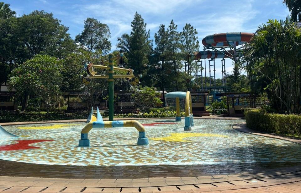 Water Kingdom Mekarsari, Liburan Keluarga yang Tak Membuat Orang Tua Lelah